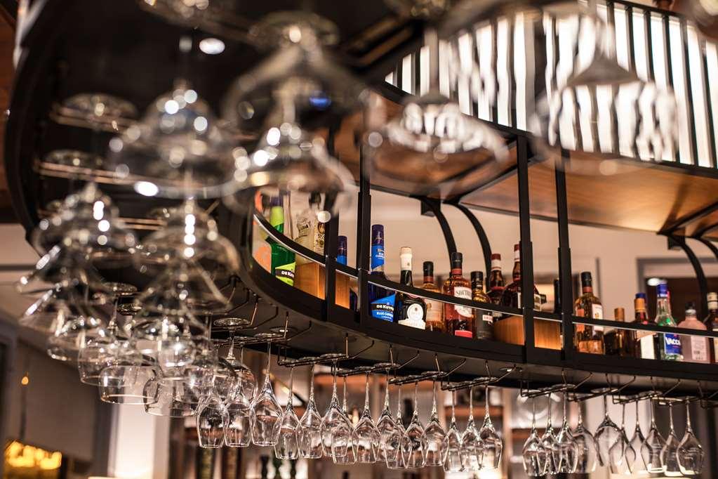 Отель Artyzen Grand Lapa Макао Удобства фото The bar at the restaurant